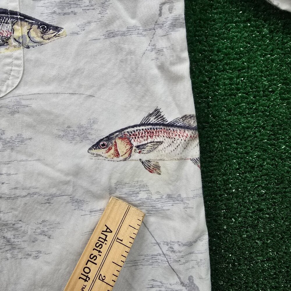 Reel Legends Shirt Mens Large White‎ Button Up Short Sleeve Fish All Over Print - Picture 4 of 9